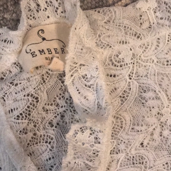 FREE PEOPLE LACE TOP - Picture 2 of 3